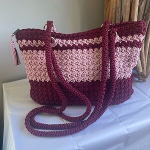 Crocheted Crossbody Bag Shoulder Bag Burgundy Pink Bloom & Co Lined